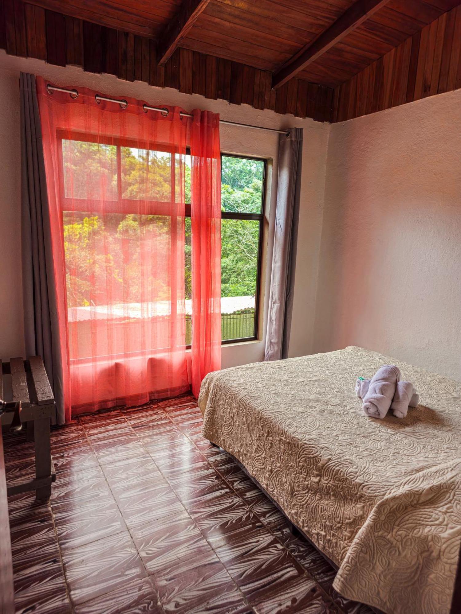 Cabinas Selva Verde Monteverde Rum bild